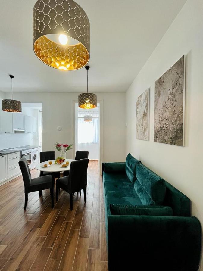 Appartamento Lux Apartmans Pola Esterno foto