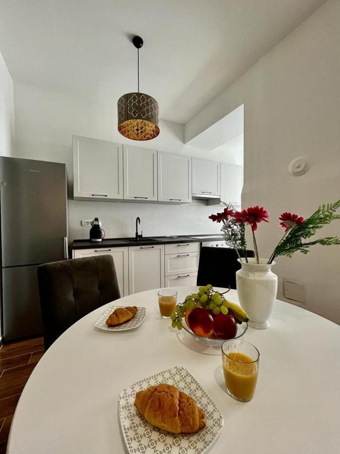 Appartamento Lux Apartmans Pola Esterno foto